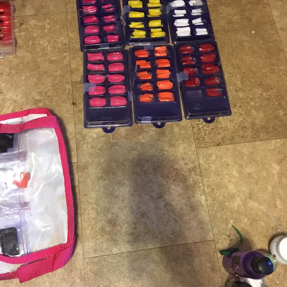 Nails - Picture 2 of 6